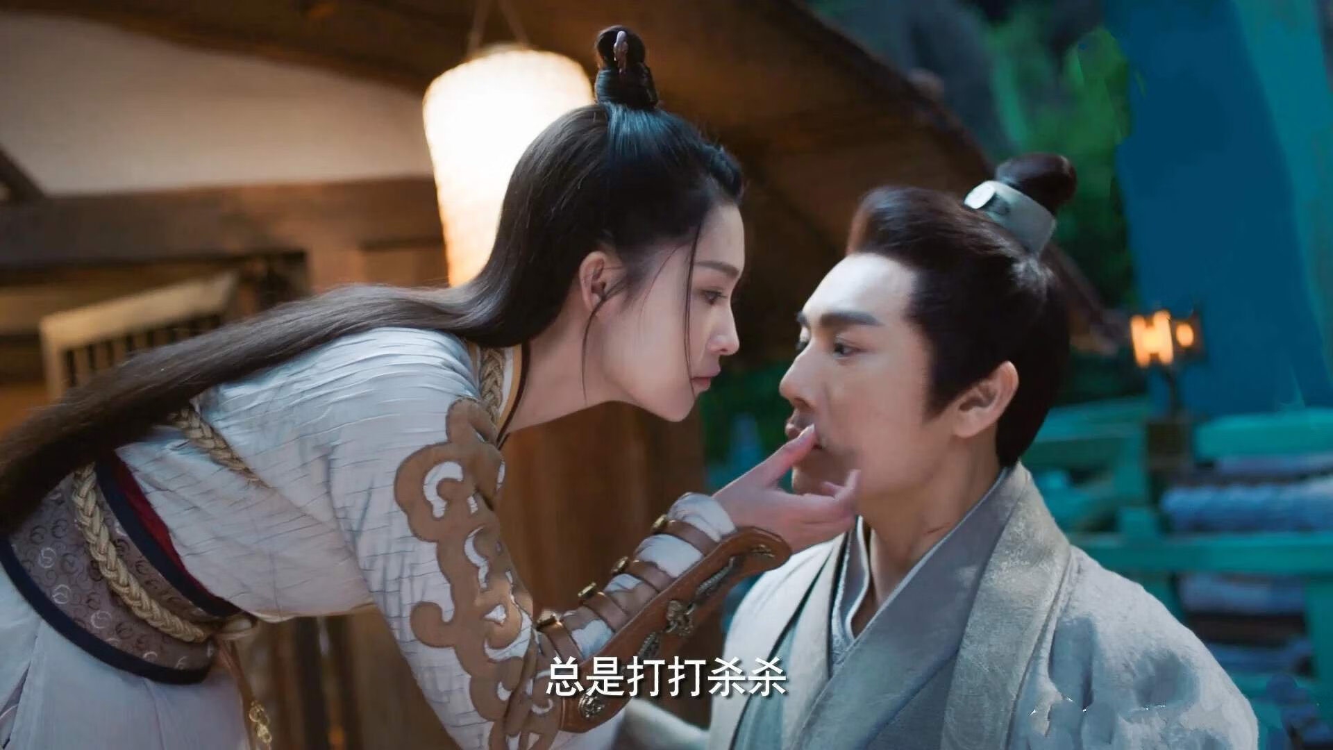 大型夜光水上摩托表演，灯火辉煌中的极速狂飙，水上摩托长啥样